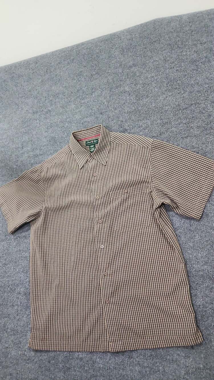David Taylor Luxury Microfiber Short Sleeve Button Down Shirt Size M